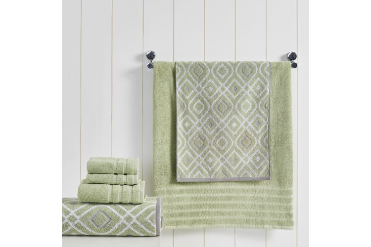 Green patterned towels hot sale